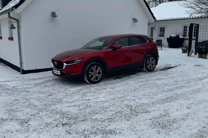 Rød Mazda CX-30 fra 2021