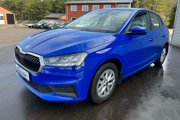 Blå Skoda Fabia fra 2023