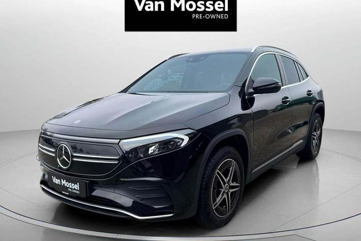 Sort Mercedes EQA250+ fra 2023 set udefra