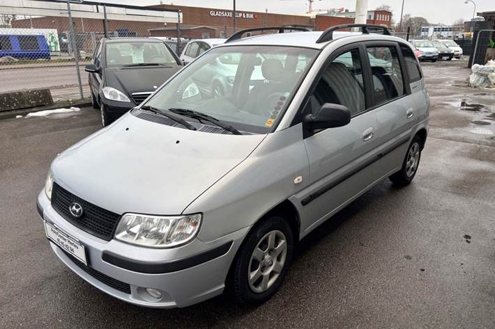 Sølv Hyundai Matrix fra 2006