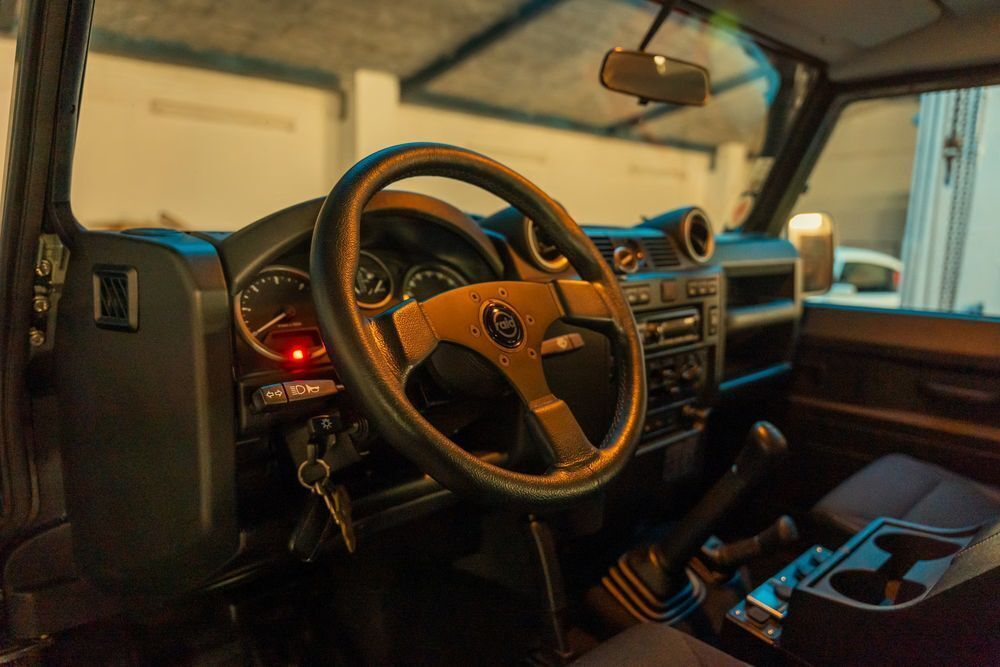 Land Rover Defender 90 XS Station Wagon