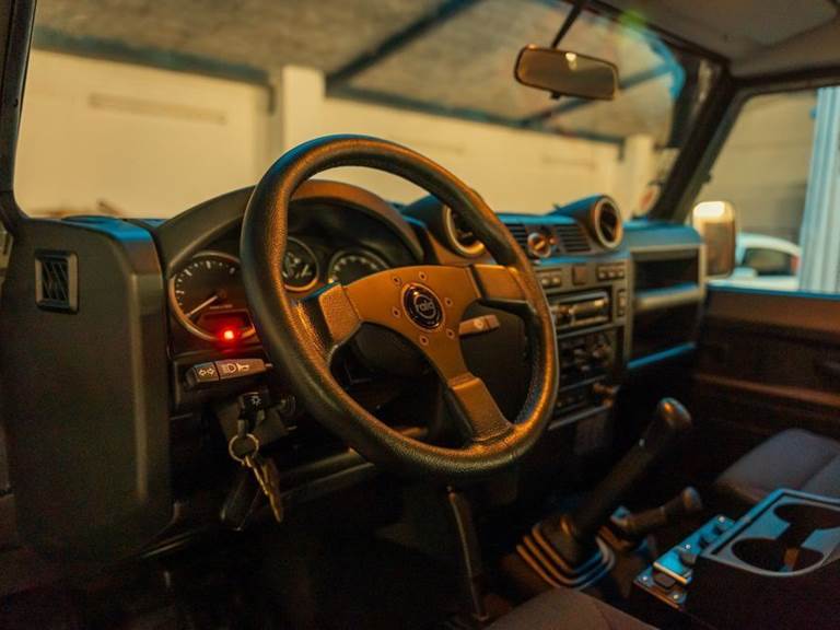 Land Rover Defender 90 XS Station Wagon