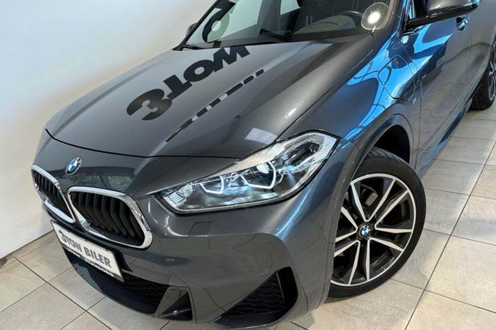 Grå BMW X2 fra 2021