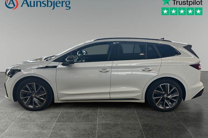 Hvid Skoda Enyaq fra 2021