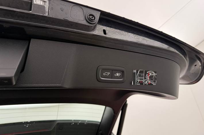 Sort Volvo XC40 fra 2020