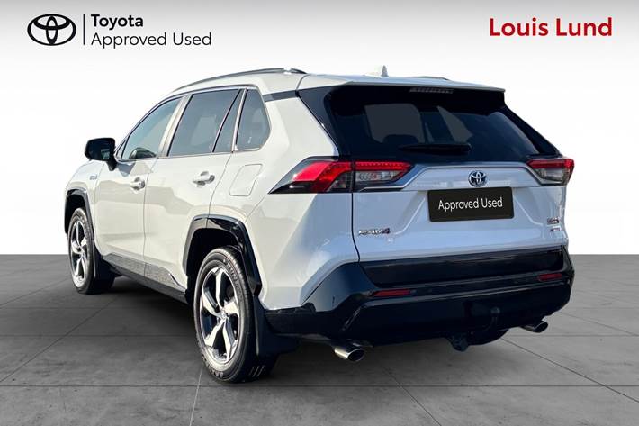 Hvid Toyota RAV4 Plug-in fra 2022
