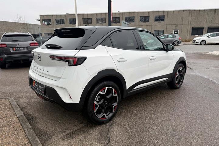 Hvid Opel Mokka fra 2021