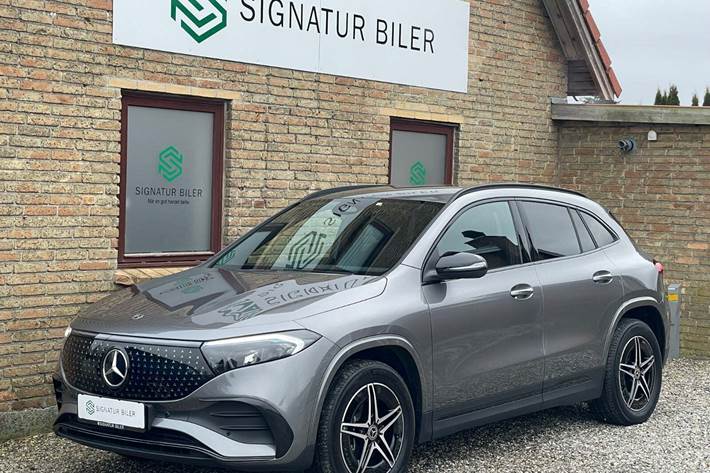 Grå Mercedes EQA250+ fra 2025 set udefra