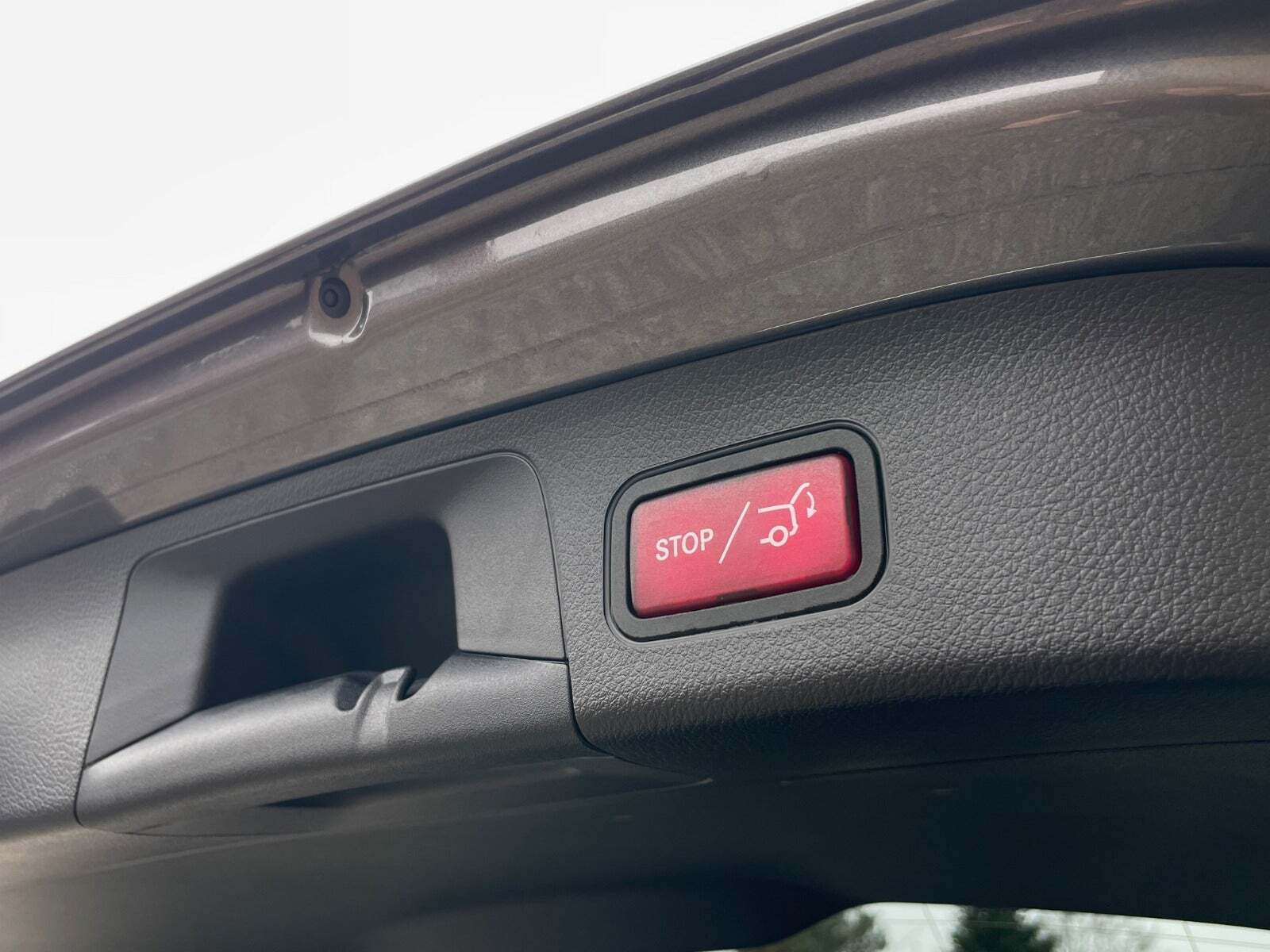 Grå Mercedes EQA250+ fra 2025