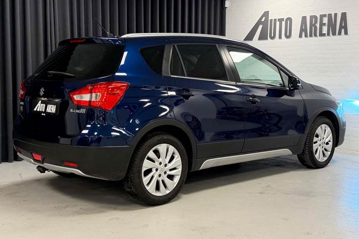 Blå Suzuki S-Cross fra 2016