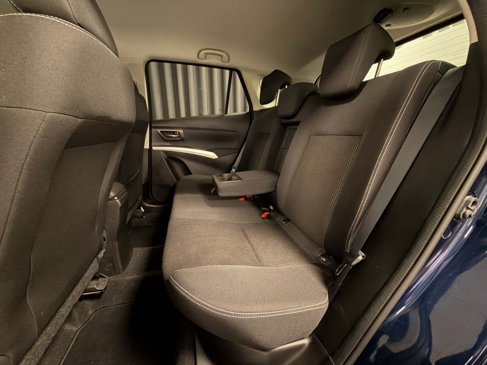 Blå Suzuki S-Cross fra 2016