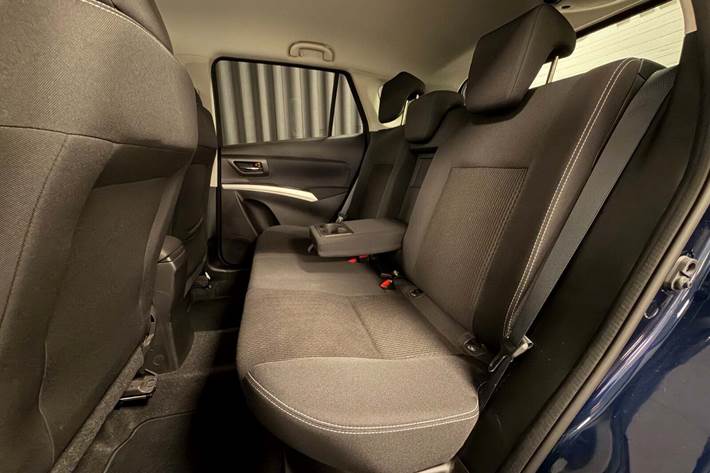 Blå Suzuki S-Cross fra 2016