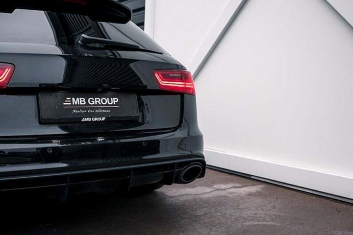Gul Audi RS6 fra 2015