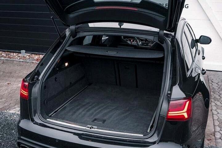 Gul Audi RS6 fra 2015
