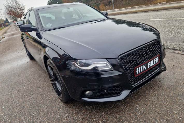 Sort Audi A4 fra 2010 set udefra