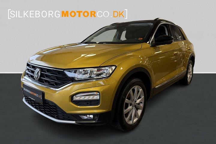 Gul VW T-Roc fra 2019 set udefra