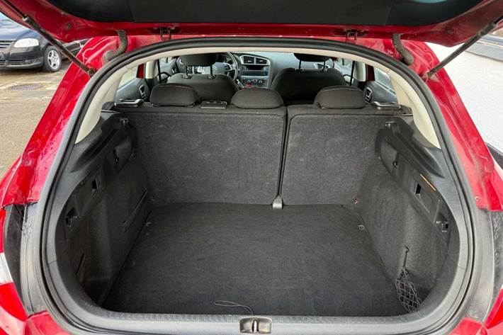 Grå Citroën C4 fra 2013