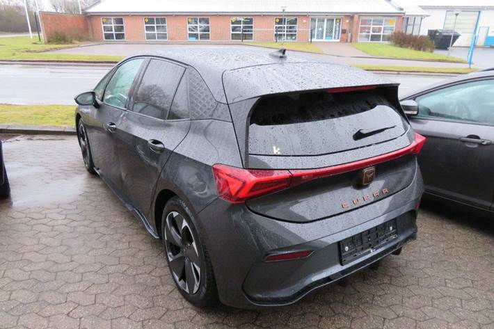 Grå Cupra Born fra 2022