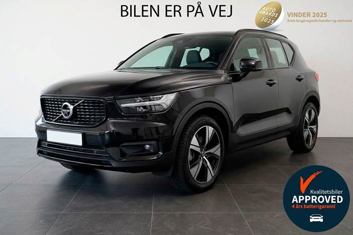 Sort Volvo XC40 fra 2020 set udefra