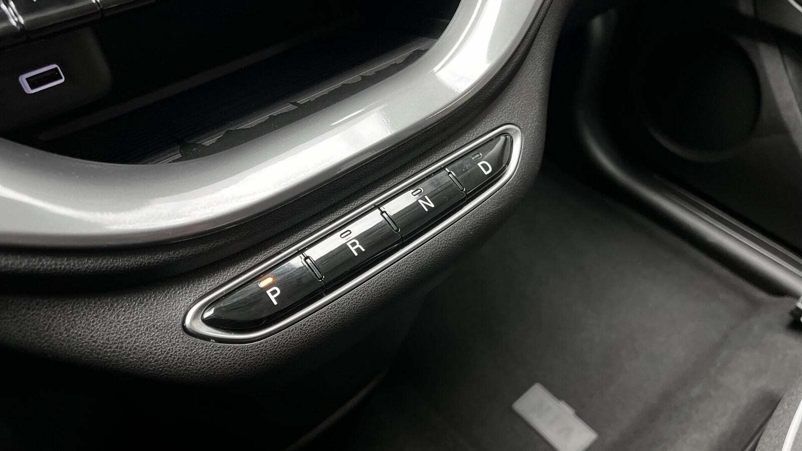 Hvid Fiat 500e fra 2023