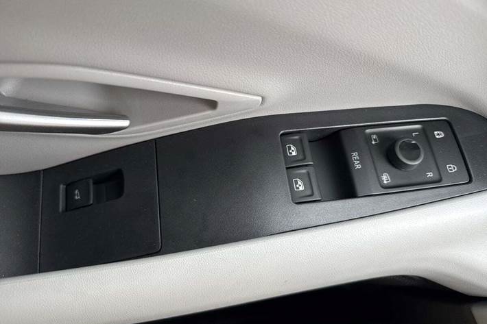 Blå Ford Explorer fra 2025