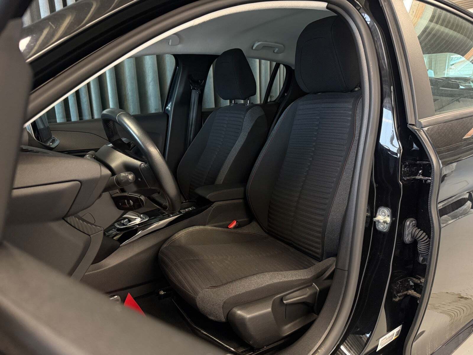 Peugeot e-208 50 Active