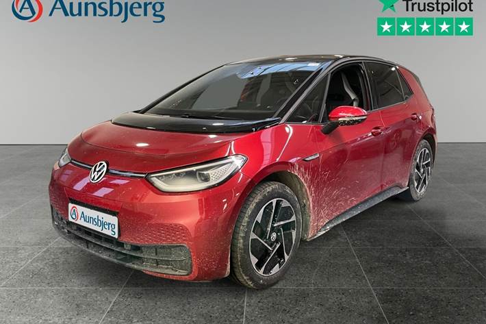Rød VW ID.3 fra 2022 set udefra