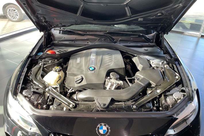 Sort BMW M2 fra 2016