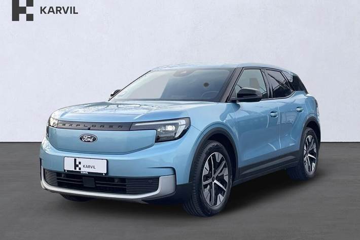 Blå Ford Explorer fra 2024 set udefra