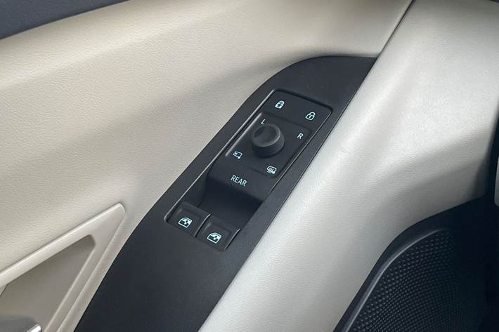 Blå Ford Explorer fra 2024