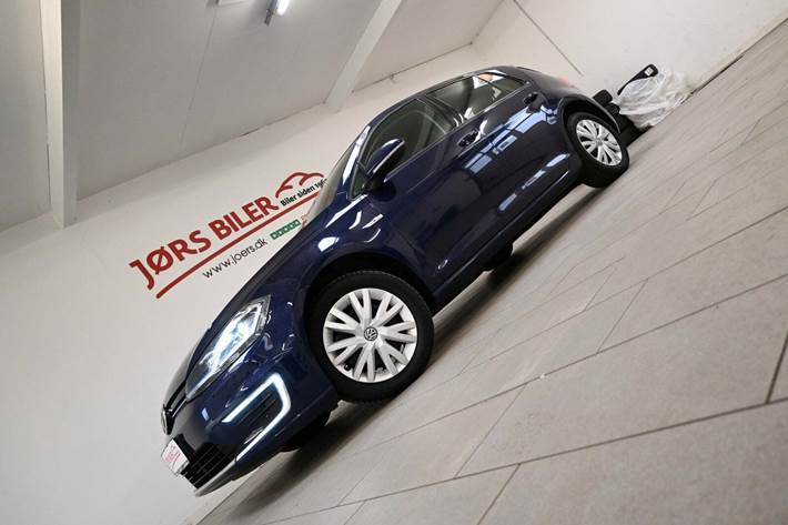 Blå VW e-Golf VII fra 2021