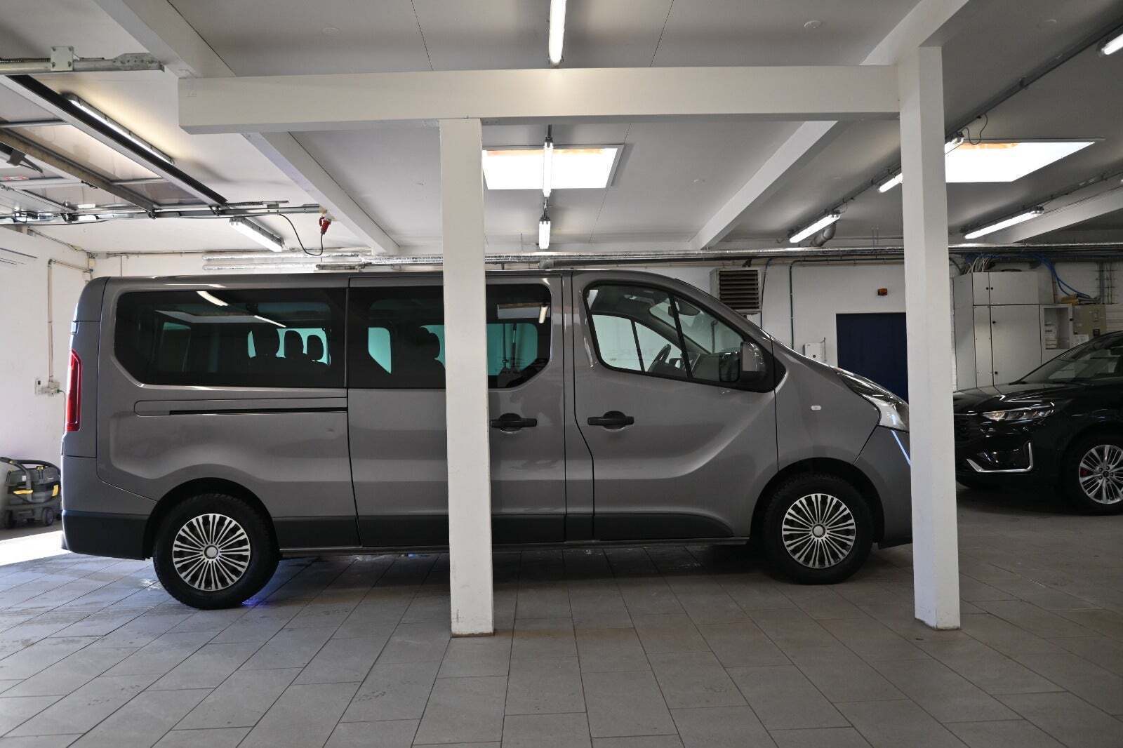 Nissan NV300 1,6 dCi 145 L2H1 Comfort Combi