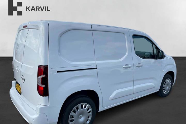 Hvid Opel Combo fra 2023