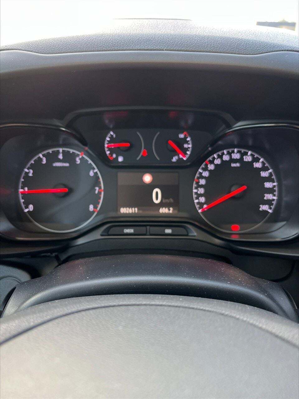 Hvid Opel Combo fra 2023