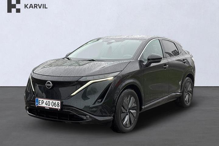 Grøn Nissan Ariya fra 2024 set udefra