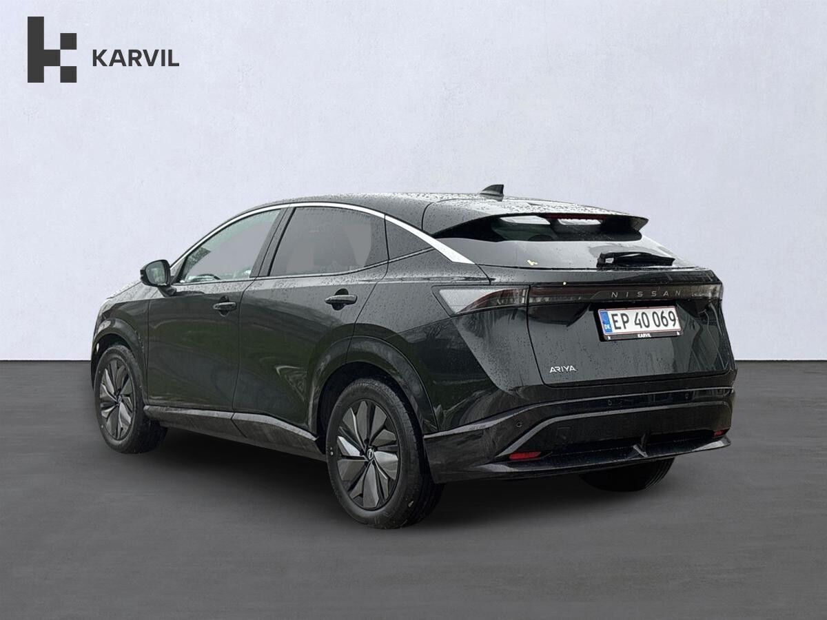 Sort Nissan Ariya fra 2024