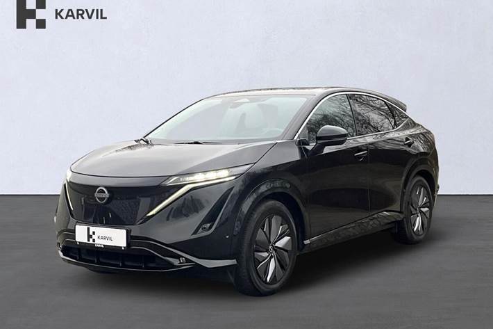 Sort Nissan Ariya fra 2022 set udefra