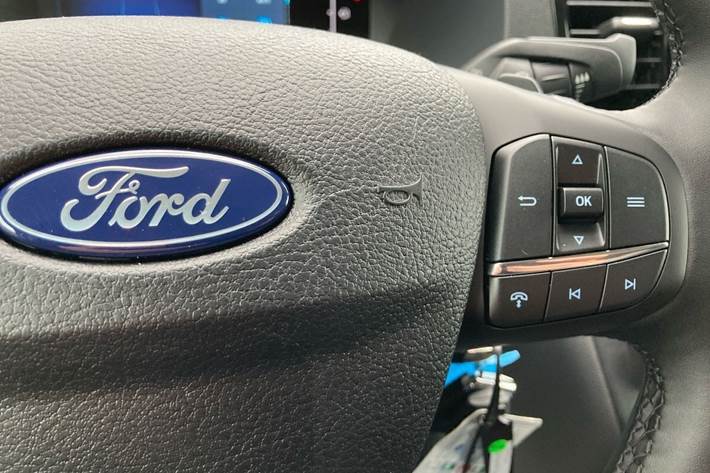 Hvid Ford Transit 350 L2 Van fra 2025