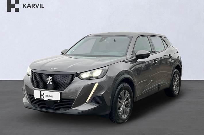 Grå Peugeot 2008 fra 2022 set udefra