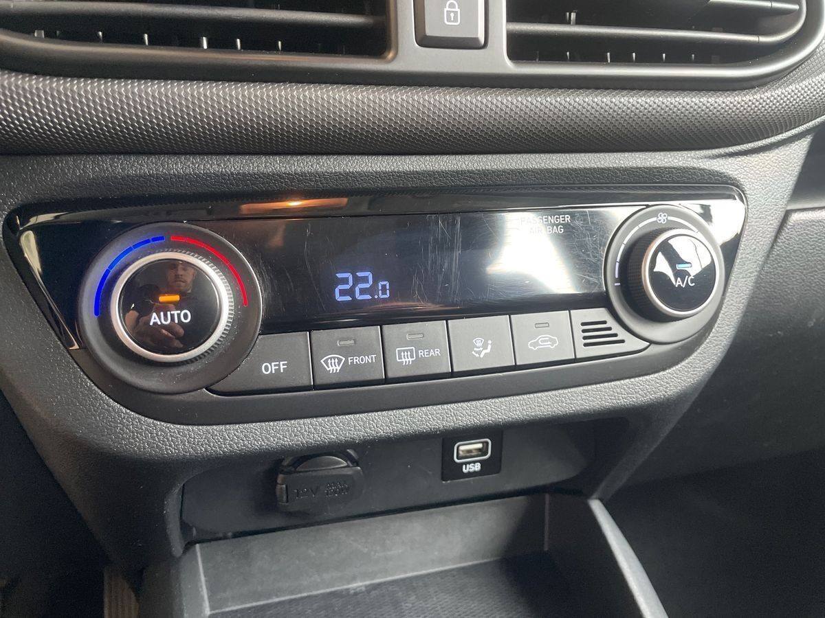 Sort Hyundai i10 fra 2020