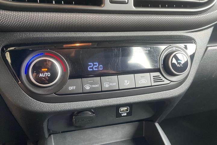 Sort Hyundai i10 fra 2020