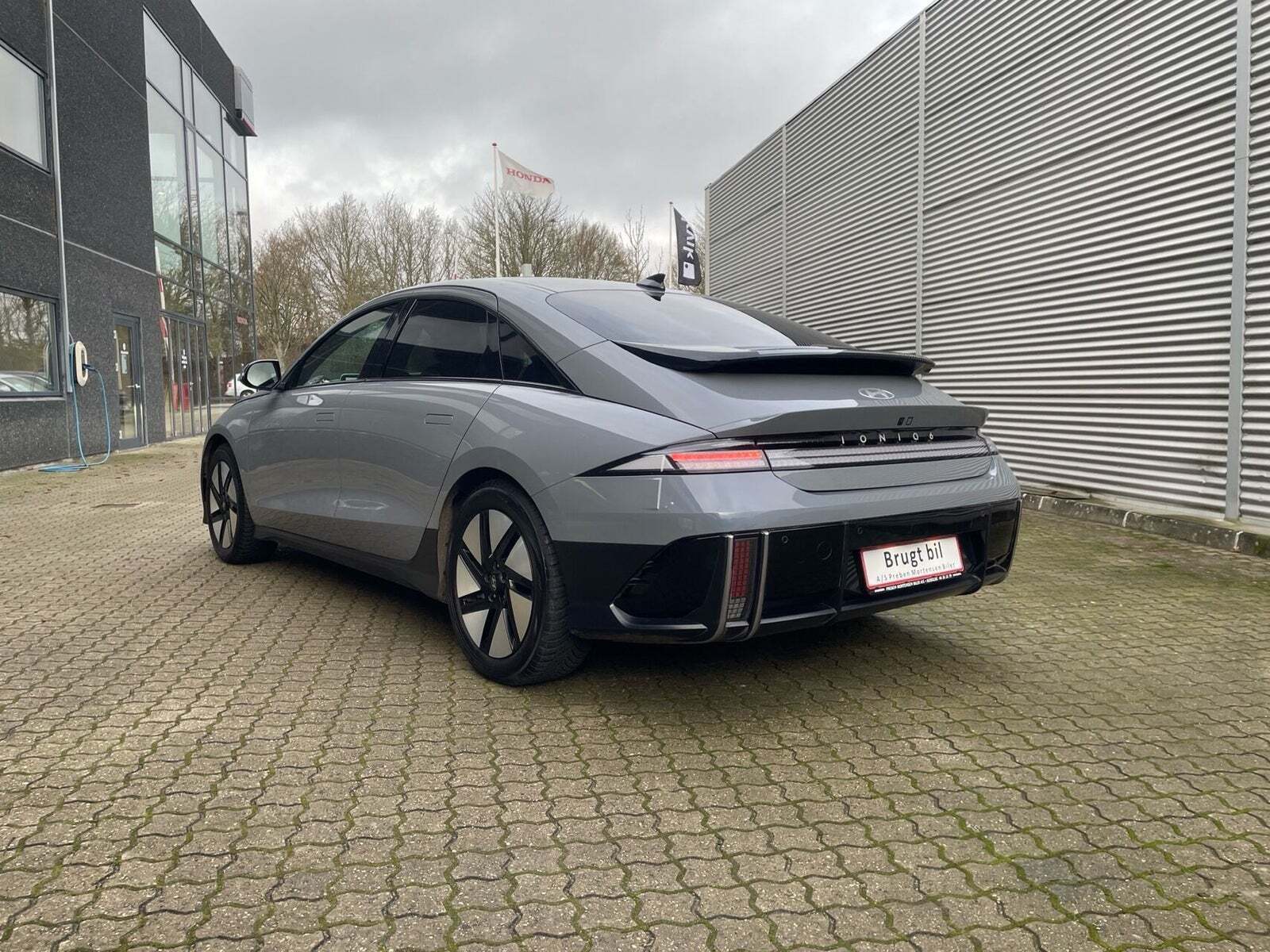 Grå Hyundai Ioniq 6 fra 2024