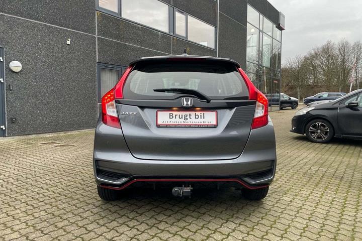 Grå Honda Jazz fra 2018 set udefra