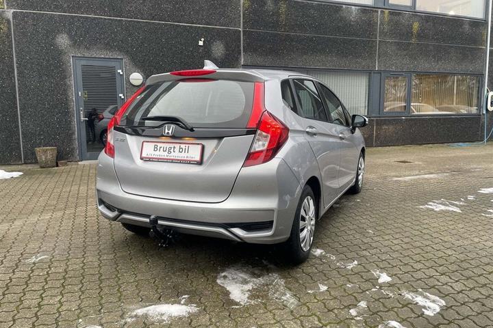 Grå Honda Jazz fra 2018
