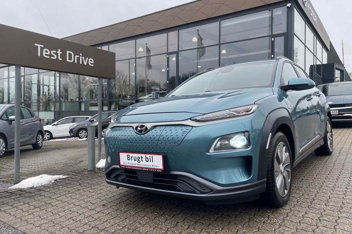 Blå Hyundai Kona fra 2020 set udefra