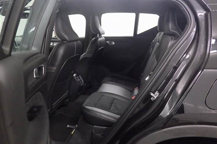 Sort Volvo XC40 fra 2020