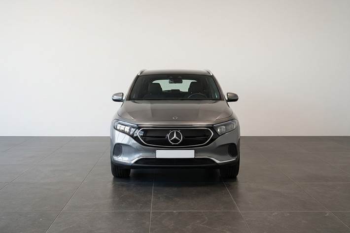 Grå Mercedes EQA 250 fra 2021
