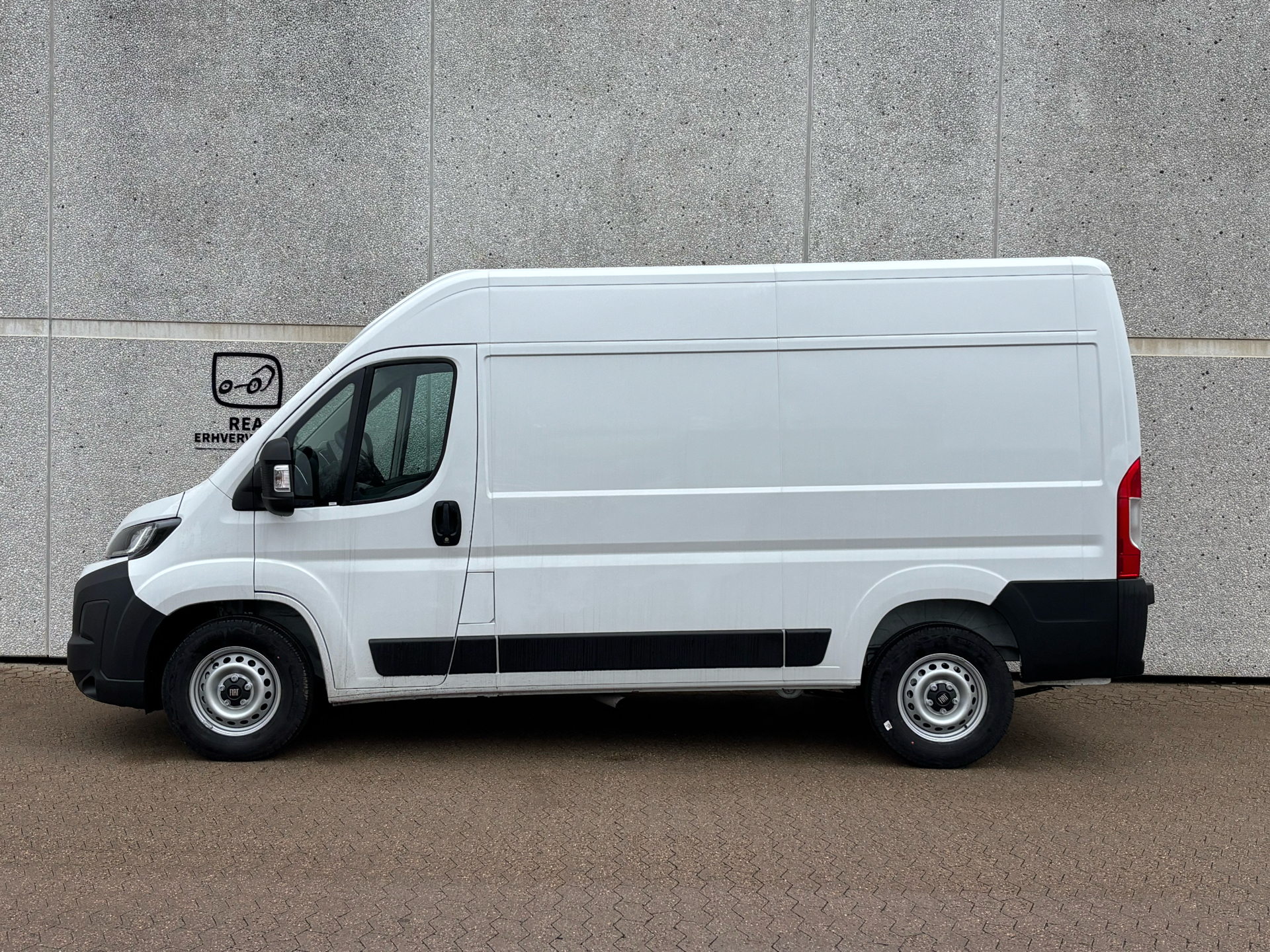 Hvid Fiat Ducato fra 2026