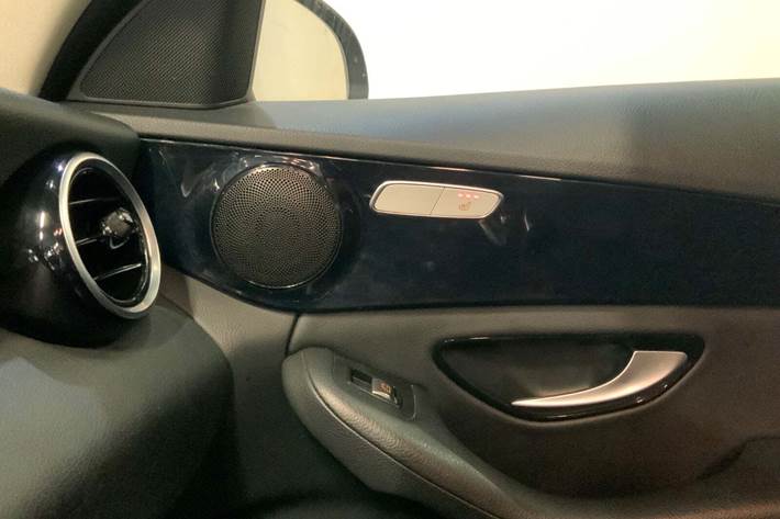 Sort Mercedes C220 d fra 2016