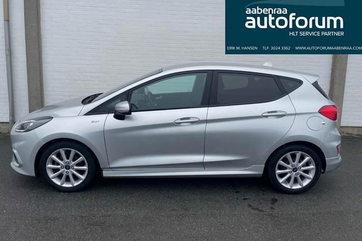 Sølv Ford Fiesta fra 2021